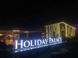  Holiday Palace Resort & Casino là một sòng bạc nổi tiếng nhất tại Campuchia