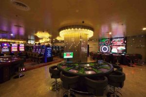 Nội thất đắt giá giúp New World Casino Hotel trông rất lộng lẫy